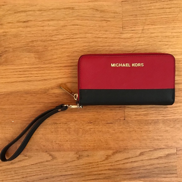 Michael Kors Handbags - Michael Kors Wallet
